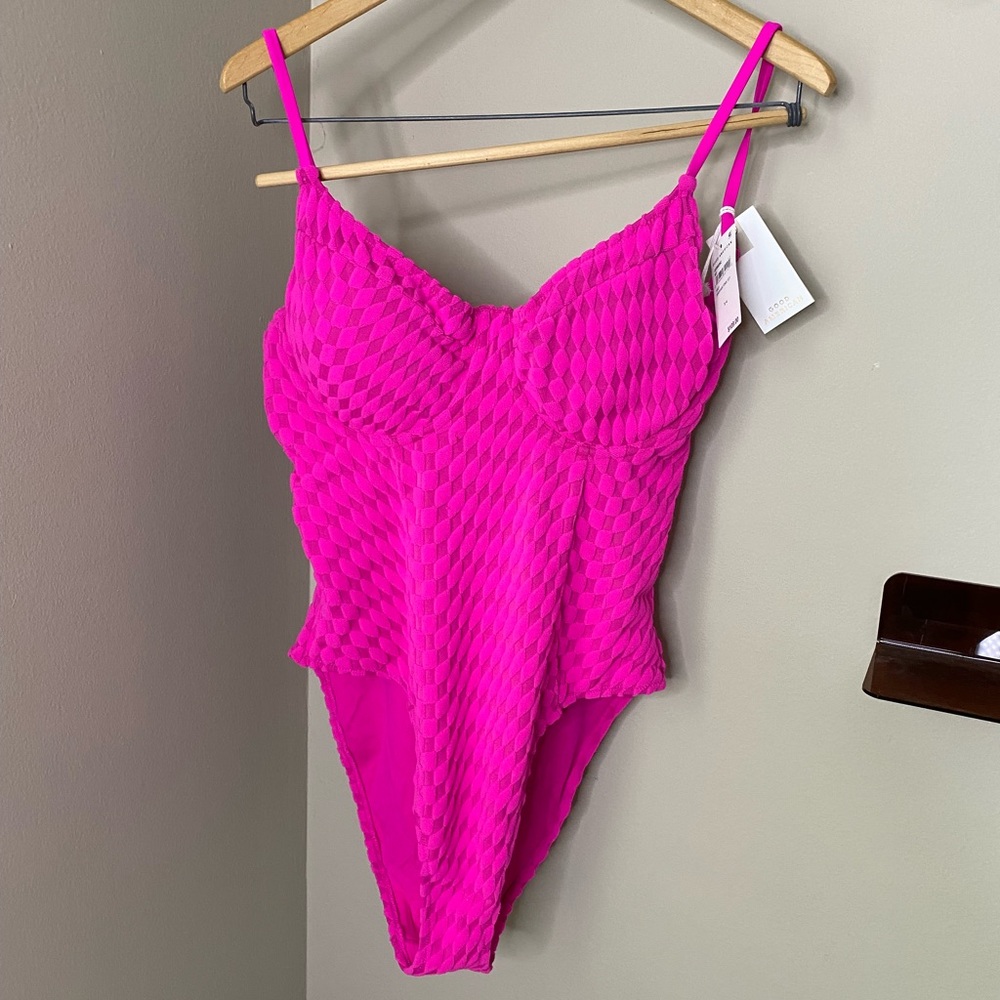 Good American Pink Jacquard Hawaiian Pink NWT SWIMSUIT